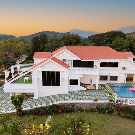 Ekostay Luxe - Casa Noah - Paddle Court & Sunset Point Лонавала Экстерьер фото